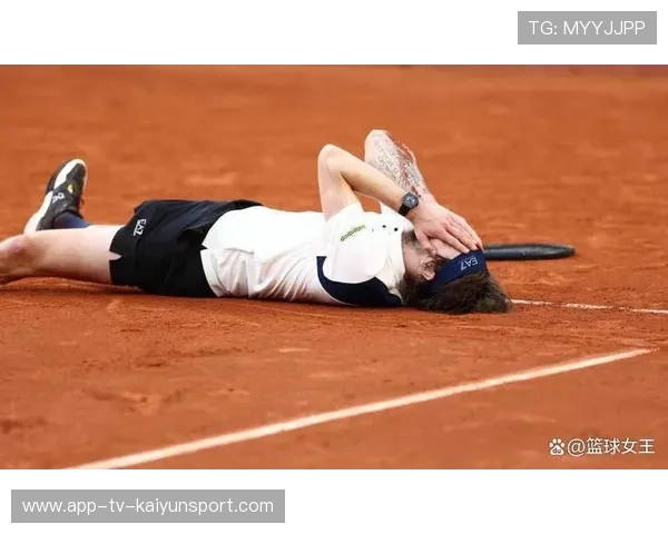 季后赛“爆冷门”不断，黑马队伍崛起引人关注！