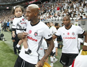 开云网页版-曼联调整阵容，安德森或在冬窗加盟加强进攻，安德森曼联现在在哪